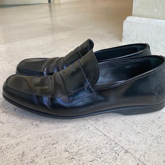 Prada Men’s Loafer - Picture 2 of 7